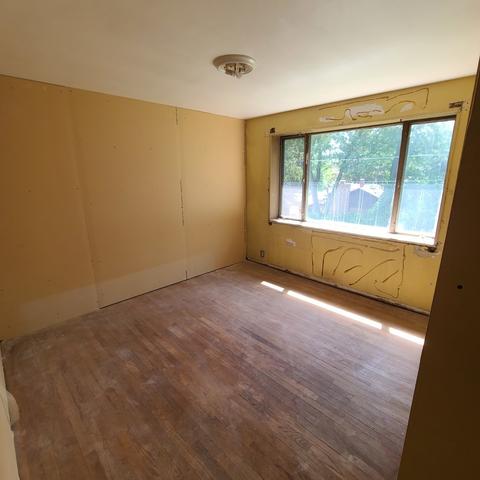 35 Mccarthy Rd, Park Forest, IL 60466 photo 3