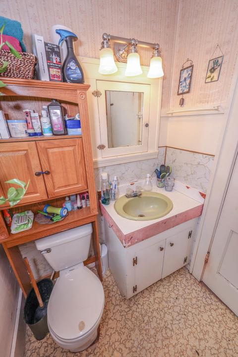 919 E Jackson St, Morris, IL 60450 photo 10