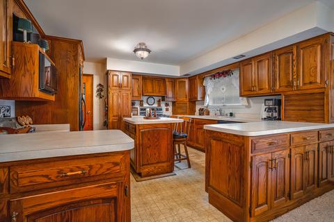 3314 Cove Ct, Johnsburg, IL 60051 photo 4