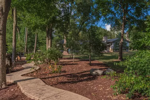 Exterior - 3 Moore Rd, Bloomington, IL 61701 photo 23 of 30