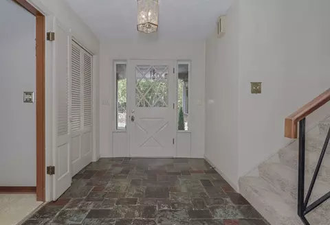 Entry Way - 3 Moore Rd, Bloomington, IL 61701 photo 6 of 12