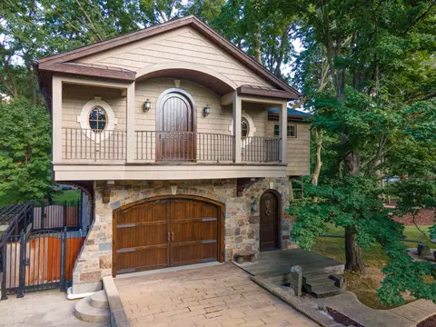 Exterior - 3 Moore Rd, Bloomington, IL 61701 photo 10 of 30