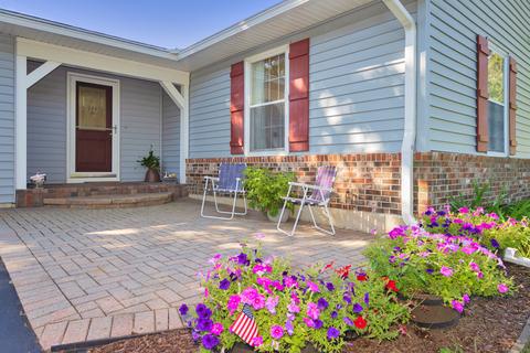 3513 Vine St, Mchenry, IL 60050 photo 2