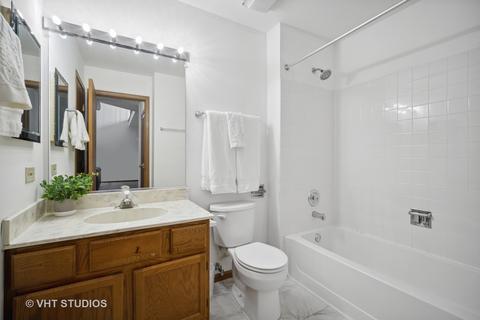 528 Orchards Pass, Bartlett, IL 60103 photo 9
