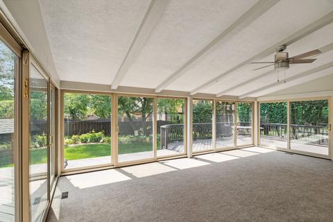 529 Tracy Ter, Des Plaines, IL 60016 photo 12