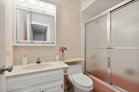 529 Tracy Ter, Des Plaines, IL 60016 photo 21