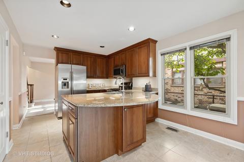 529 Tracy Ter, Des Plaines, IL 60016 photo 5