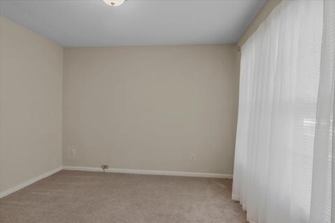 1007 E Shelbourne Dr, Normal, IL 61761 photo 5