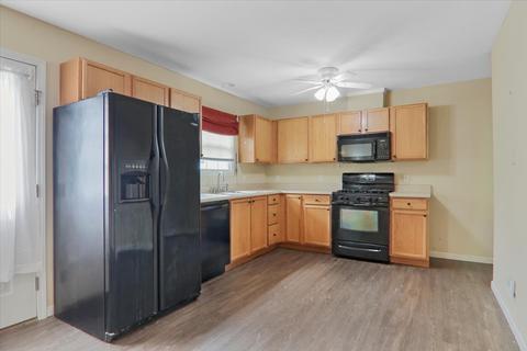 1007 E Shelbourne Dr, Normal, IL 61761 photo 9