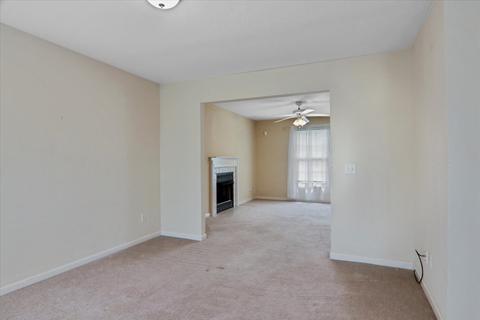 1007 E Shelbourne Dr, Normal, IL 61761 photo 3
