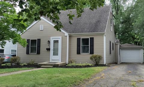 374 S Edison Ave, Elgin, IL 60123 photo 2
