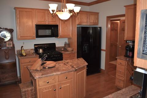 1812 Tremont Dr, Springfield, IL 62711 photo 3