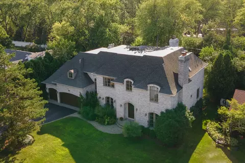336 Jeffery Ln, Northfield, IL 60093