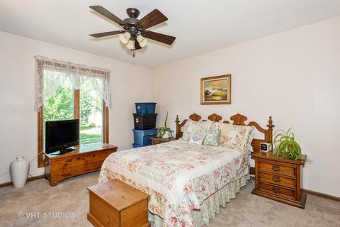779 Orchid Ln, Bartlett, IL 60103 photo 14