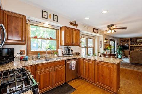779 Orchid Ln, Bartlett, IL 60103 photo 9