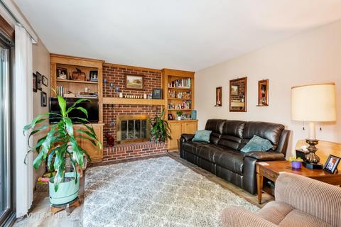 779 Orchid Ln, Bartlett, IL 60103 photo 11