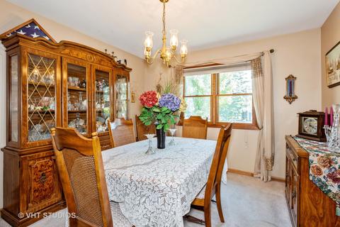 779 Orchid Ln, Bartlett, IL 60103 photo 8