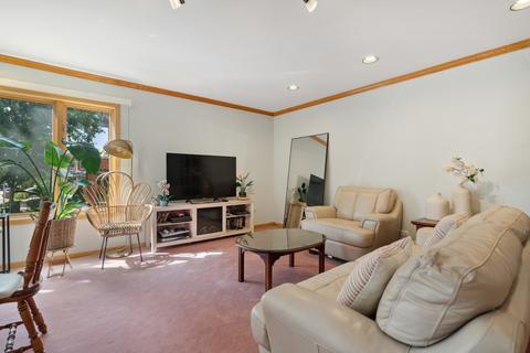 2802 S Shields Ave, Chicago, IL 60616 photo 5