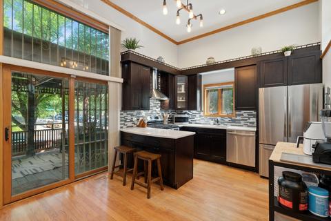2802 S Shields Ave, Chicago, IL 60616 photo 10