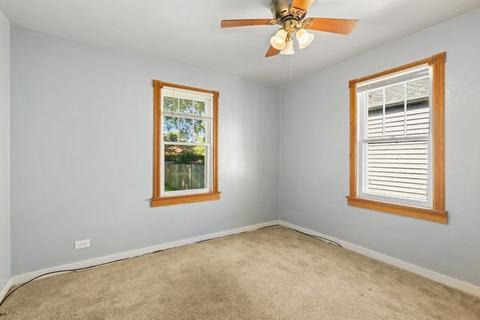 252 S Aldine St, Elgin, IL 60123 photo 13