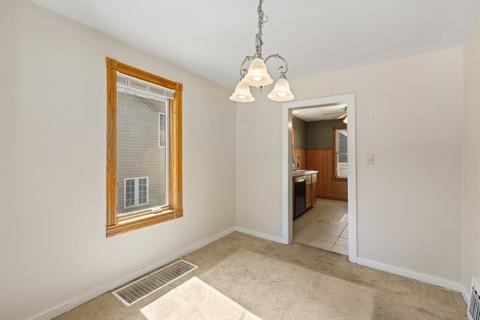 252 S Aldine St, Elgin, IL 60123 photo 7