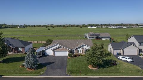 387 Red Fox Dr, Davis Junction, IL 61020 photo 32