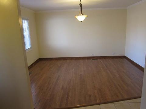 585 Bridget Pl, Wheeling, IL 60090 photo 3
