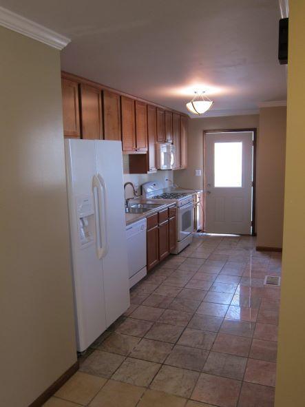 585 Bridget Pl, Wheeling, IL 60090 photo 4