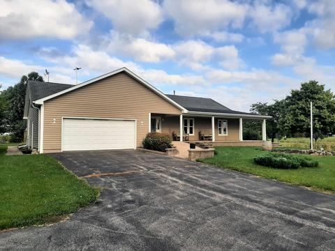 1287 Locust Rd, Lee, IL 60530 photo 2