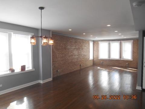318 E 70th St, Chicago, IL 60637 photo 5
