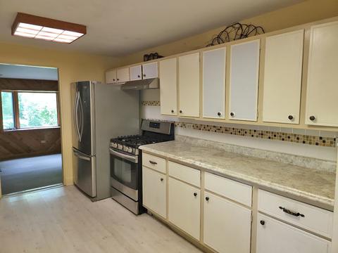 5510 W Hawthorne Ave, Berkeley, IL 60163 photo 5