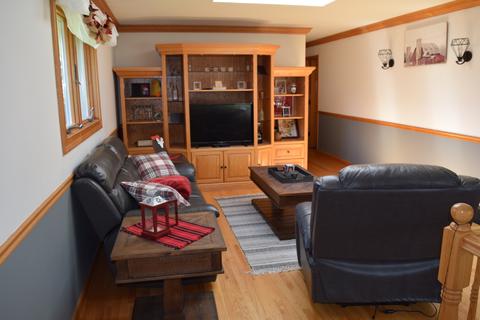 750 Cavan Ln, Des Plaines, IL 60016 photo 3