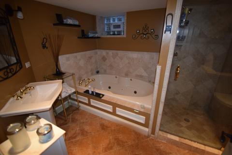 750 Cavan Ln, Des Plaines, IL 60016 photo 26