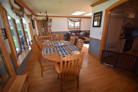 750 Cavan Ln, Des Plaines, IL 60016 photo 4