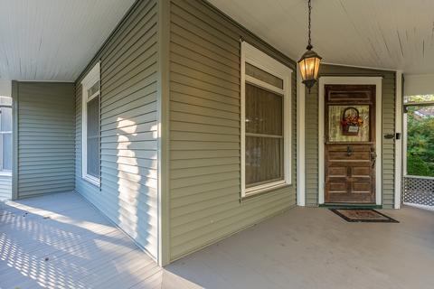 324 Weir St, Chenoa, IL 61726 photo 6