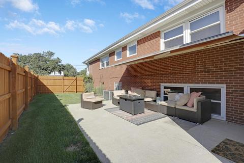 405 E Maple St, Lombard, IL 60148 photo 25