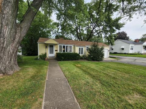 3702 Maple Ave, Mchenry, IL 60050 photo 2