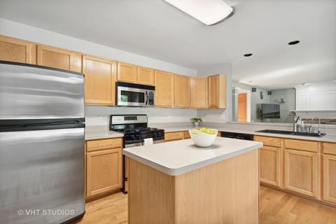 3000 Coastal Dr, Aurora, IL 60503 photo 8