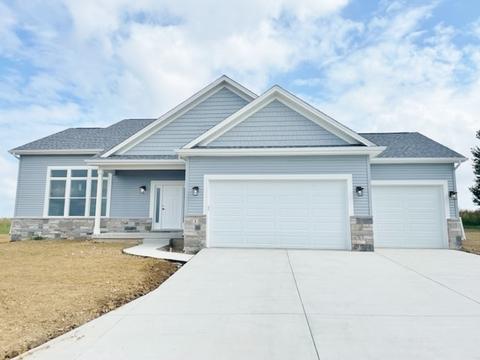1 Emerald Crest Ct, Bloomington, IL 61705 photo 1