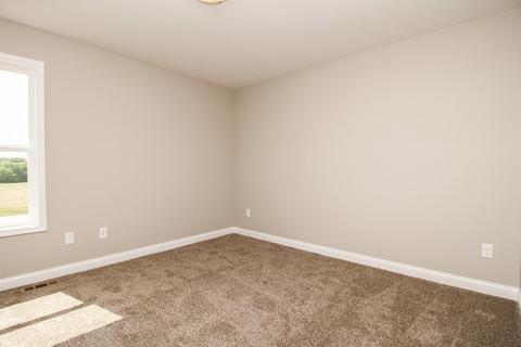 1 Emerald Crest Ct, Bloomington, IL 61705 photo 8