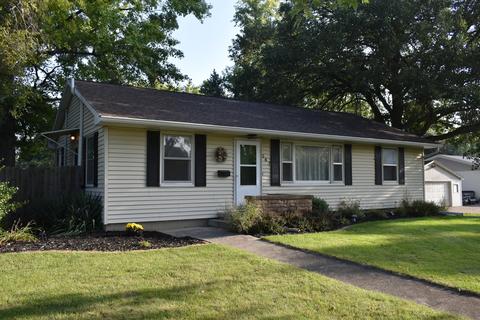 647 E 3rd St, El Paso, IL 61738 photo 2