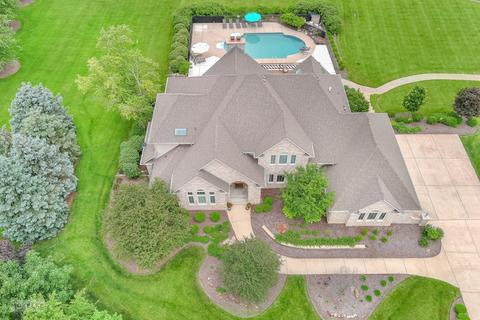 2017 Devonshire Ct, Oswego, IL 60543 photo 3