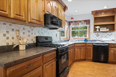 404 S Clinton St, Mclean, IL 61754 photo 8