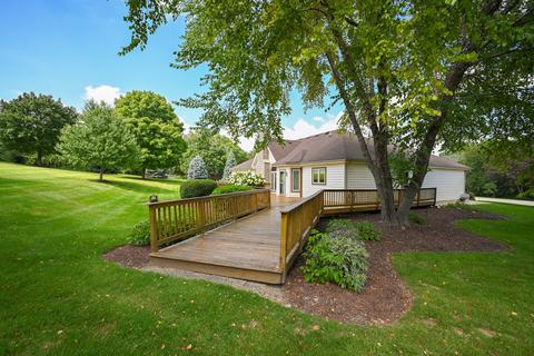 40 W157 Oak Tree Ln, Elgin, IL 60124 photo 16