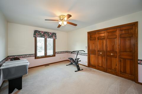 40 W157 Oak Tree Ln, Elgin, IL 60124 photo 10