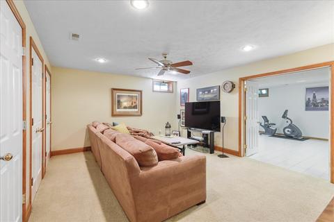 909 Rhymer Dr, Normal, IL 61761 photo 39