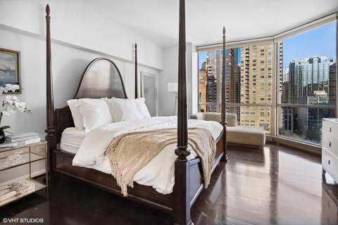 21 E Huron St #1504, Chicago, IL 60611 photo 12