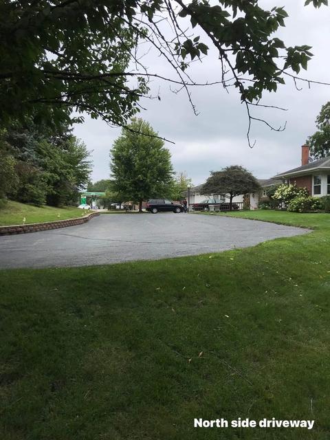 57 S Wolf Rd, Wheeling, IL 60090 photo 4