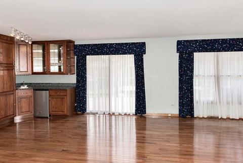 57 S Wolf Rd, Wheeling, IL 60090 photo 14