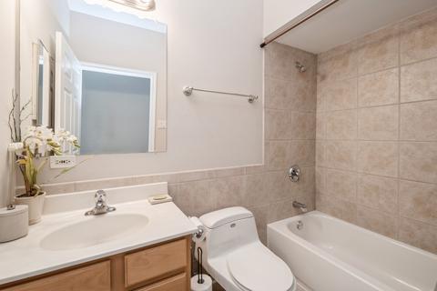 436 E Bowen Ave #A, Chicago, IL 60653 photo 11